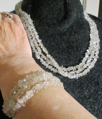 xxM1313M Necklace and bracelet white topaz and 14k goldTakst-Valuation N. Kr. 13 000